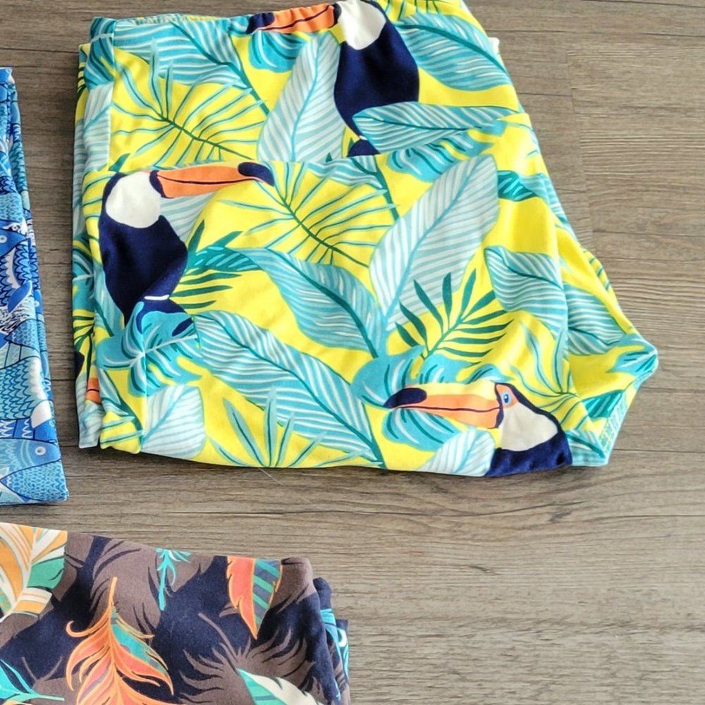 LuLaRoe TC "Tucan" Leggings